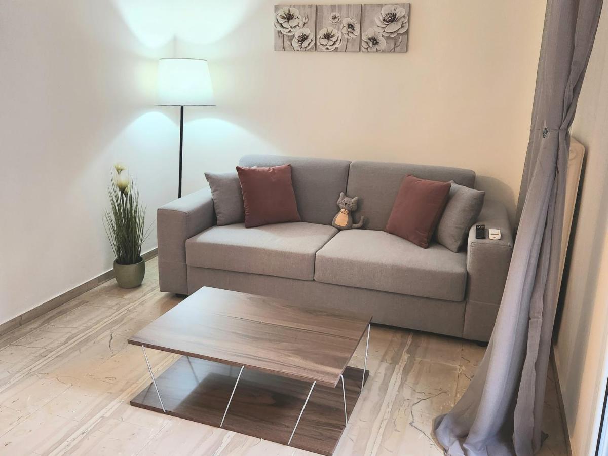 Cute Nikis Apartment Vipgreece เอเธนส์ ภายนอก รูปภาพ